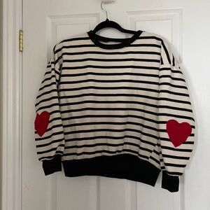 Sweatshirt with heart detail on elbow ❤️